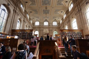 Visitors explore Lincoln College Library